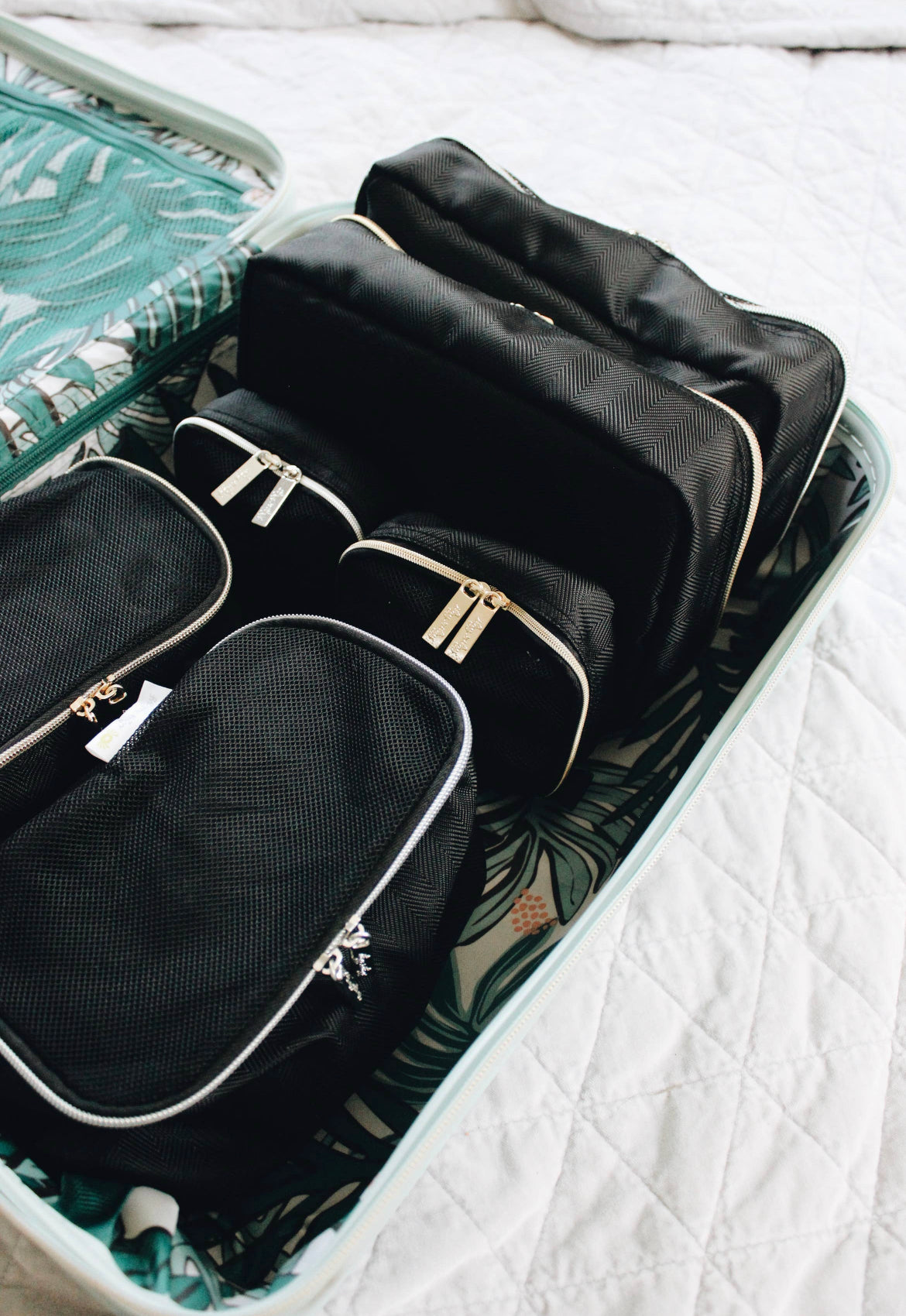 Itzy Ritzy Black & Gold Pack Like a Boss Diaper Bag Packing Cubes