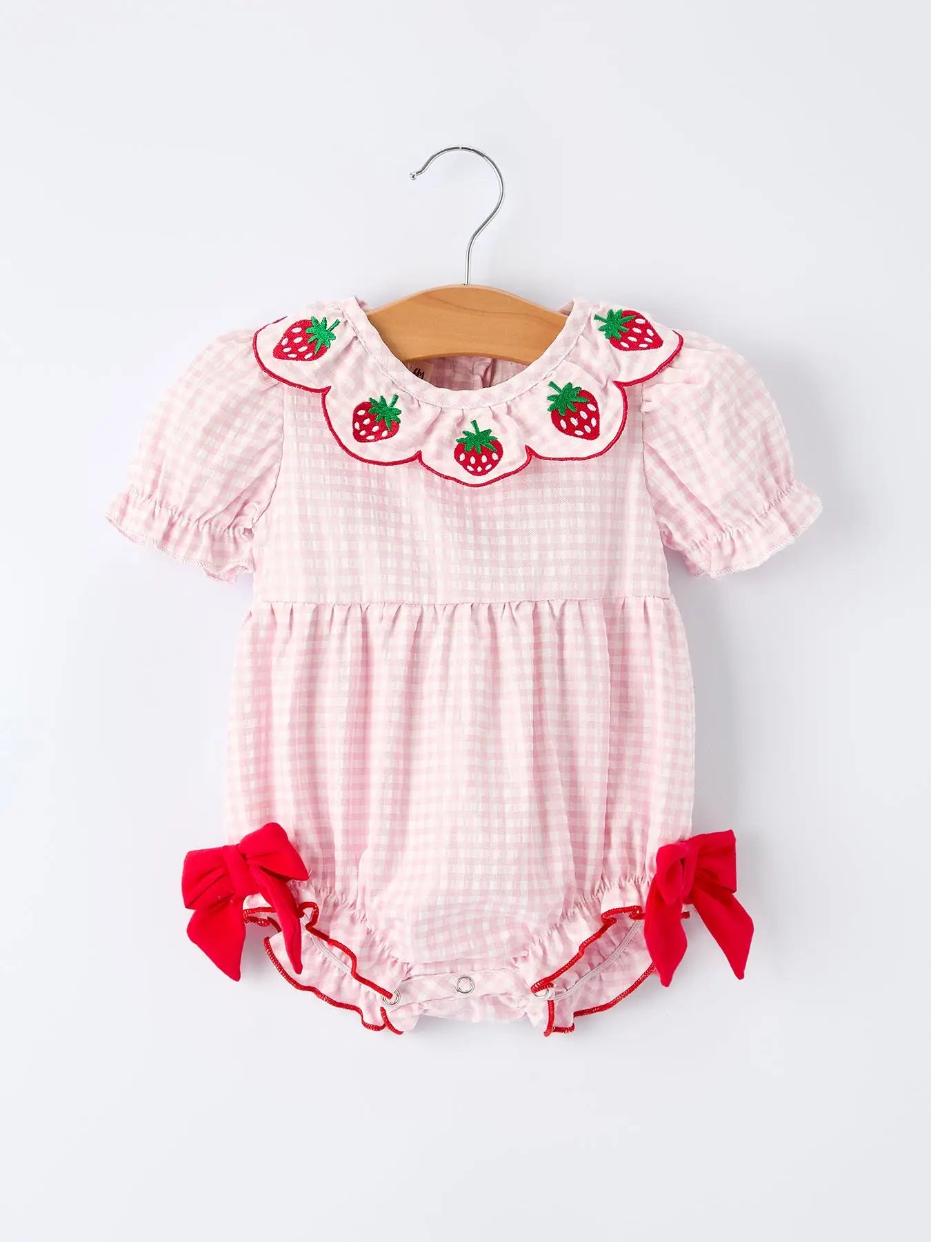Scalloped Strawberry Bubble