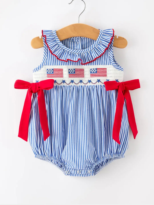 Smocked Flag Trio Bubble