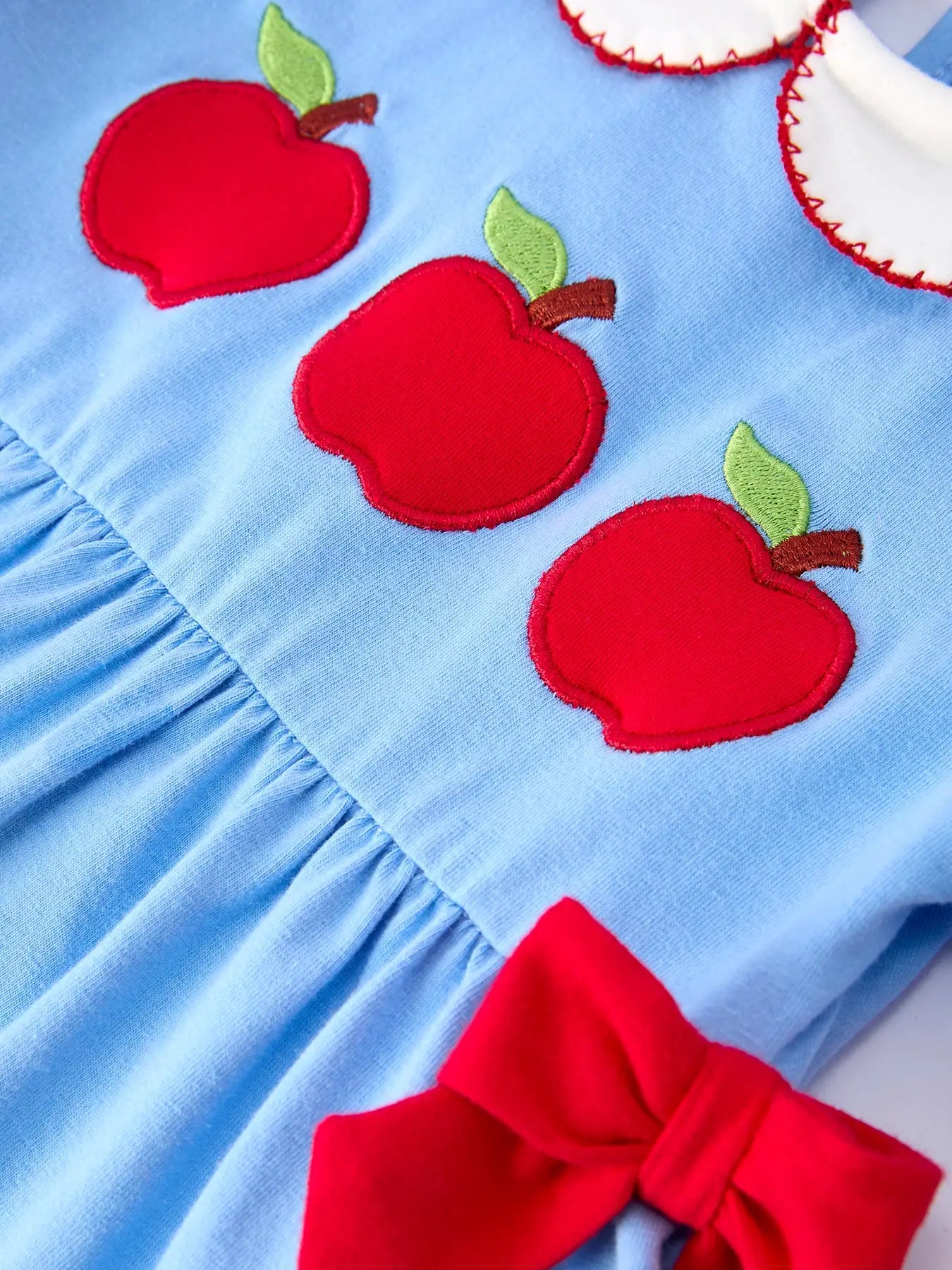 Apples Bow Shorts Set