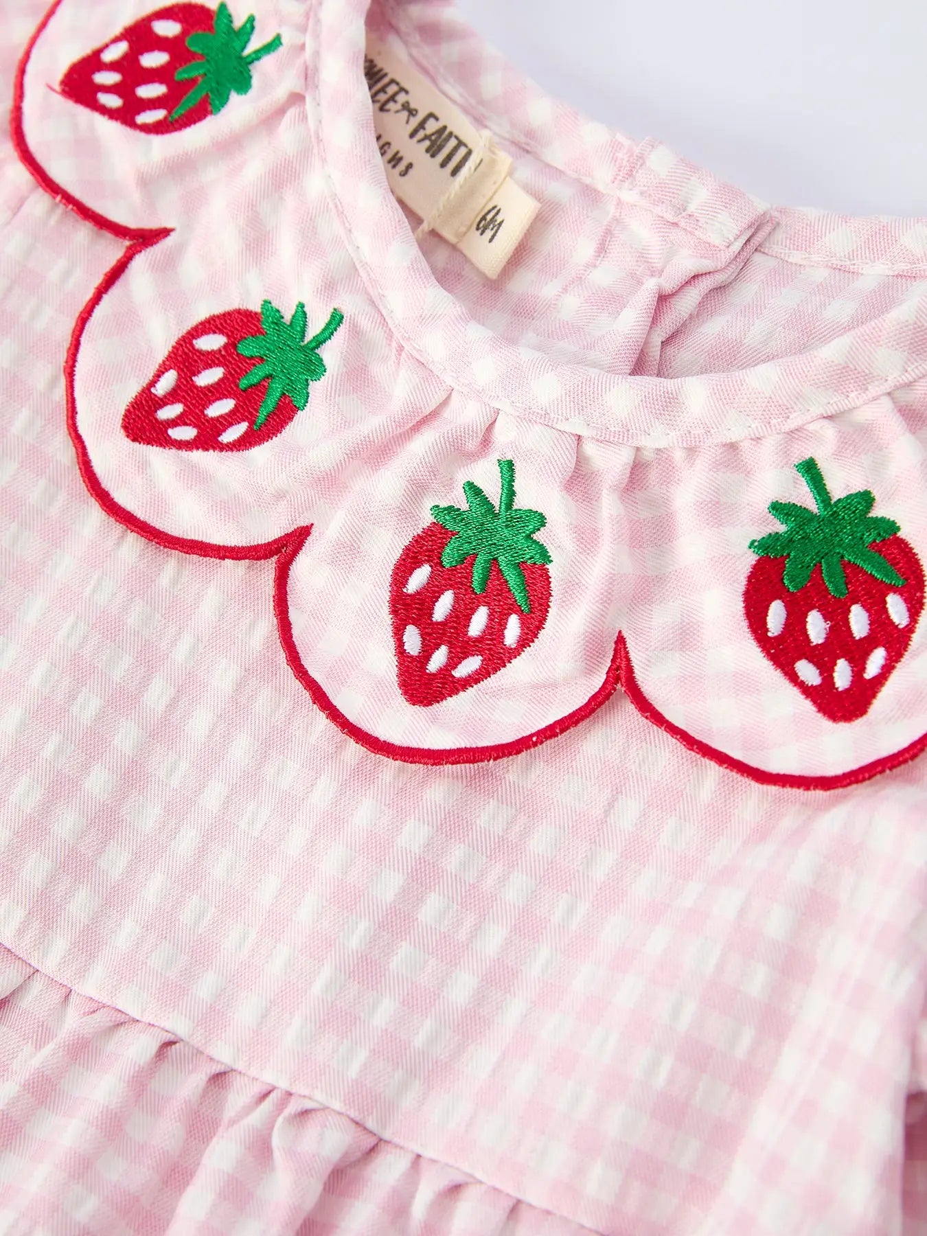 Scalloped Strawberry Bubble
