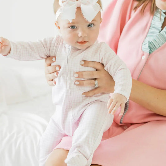 Peek-a-Boo Sleeper: Pink