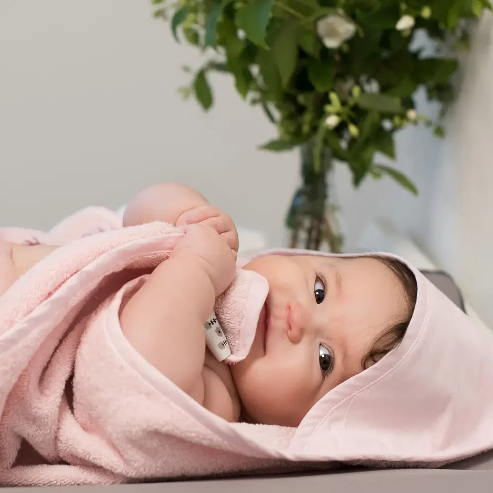 Organic Cotton Hooded Baby Towel: Pink